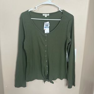 Women’s V Neck Top